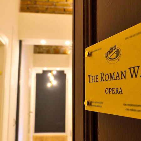 The Roman Way Opera Dış mekan fotoğraf